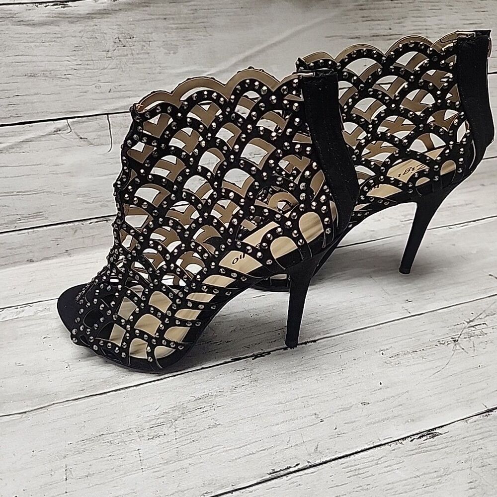 Zigi Soho Duran Black Studded Laser-Cut Cage Sandals Heeled Booties Size 8 NWB - Picture 5 of 15
